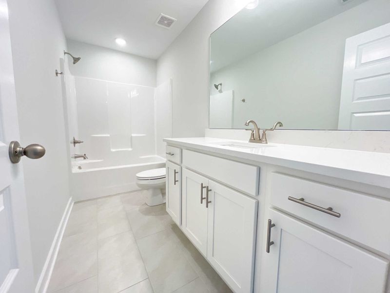 Furnished interior view inside a new home in Saundersville Station, Hendersonville (Image 3).