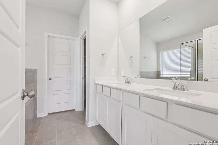 Furnished interior view inside a new home in Legendary Trails - Classic Series, Cibolo (Image 6).