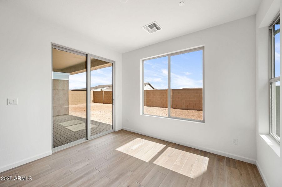 14-Dining-2-1 14-Dining-2-1