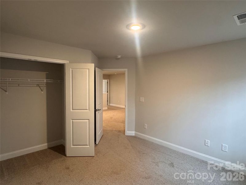 Spacious, unfurnished interior of a new home in Pine Trace, Gastonia (Image 20).