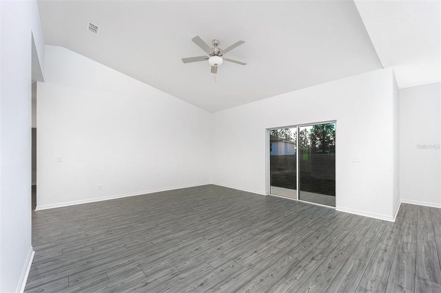 Spacious, unfurnished interior of a new home in Poinciana, Poinciana (Image 10). Spacious, unfurnished interior of a new home in Poinciana, Poinciana (Image 10).