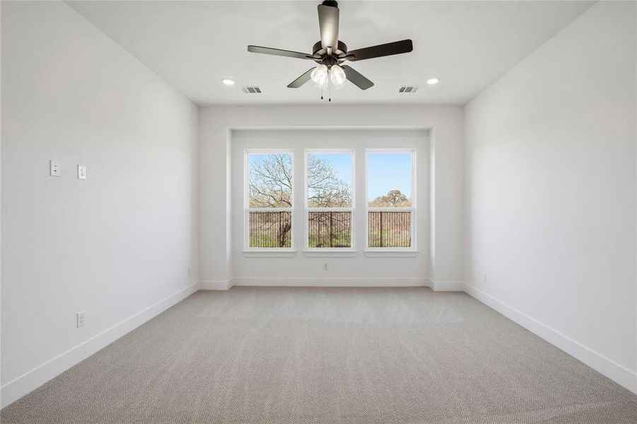 Spacious, unfurnished interior of a new home in Pecan Grove, Burleson (Image 31).