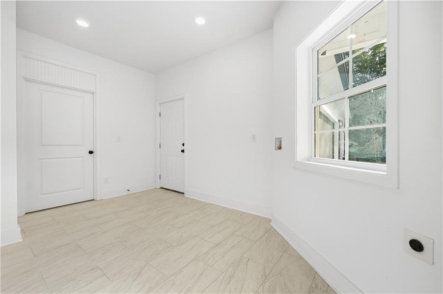 Spacious, unfurnished interior of a new home in , Commerce (Image 21).