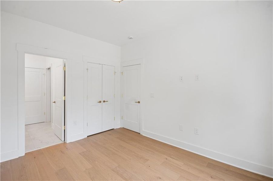 Spacious, unfurnished interior of a new home in , Alpharetta (Image 16).