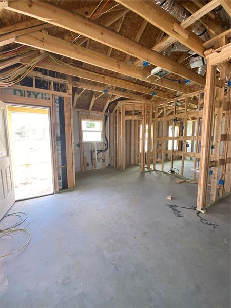 Kitchen/Dining area