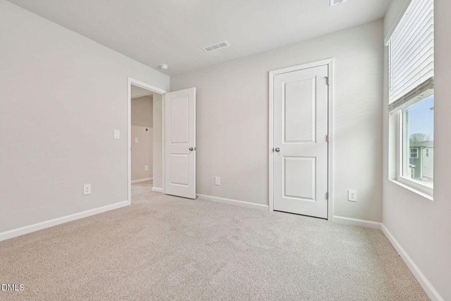 26-web-or-mls-Raleigh - Oak Manor - 617