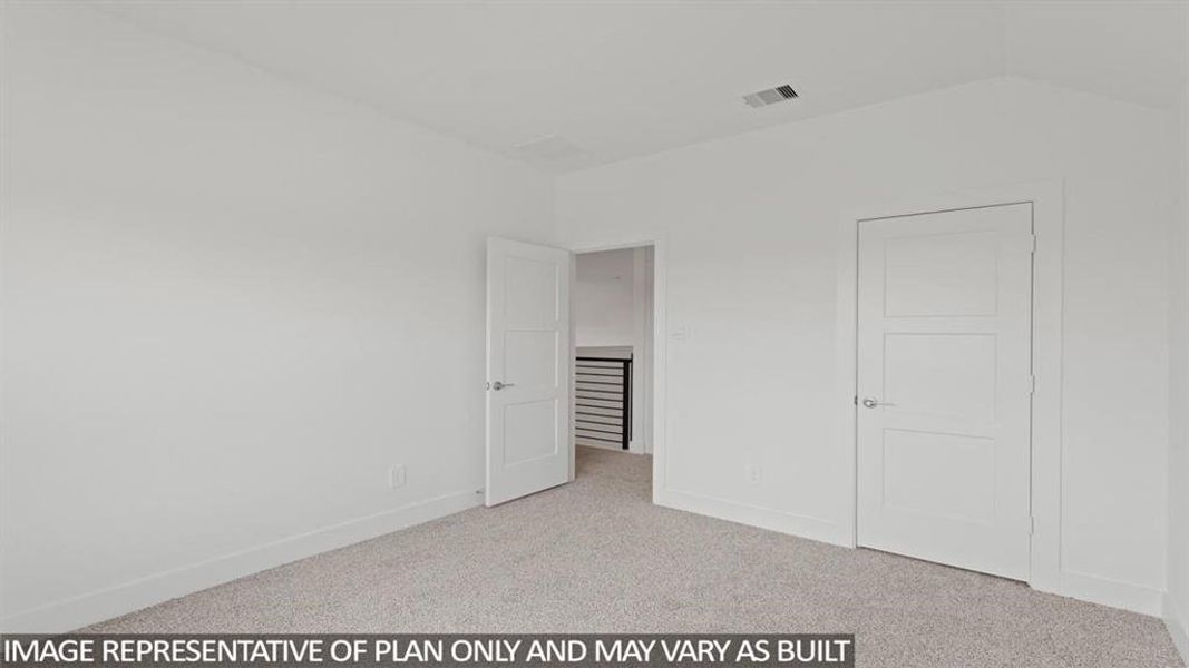 Spacious, unfurnished interior of a new home in Silverthorne, Conroe (Image 19).
