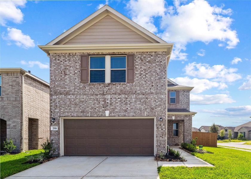 Welcome home to 2816 Shimmer Edge Drive located in Sunterra and zoned to Katy ISD! Welcome home to 2816 Shimmer Edge Drive located in Sunterra and zoned to Katy ISD!