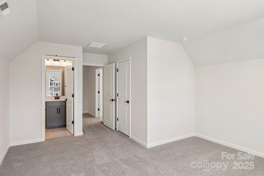 Spacious, unfurnished interior of a new home in Falls Cove, Troutman (Image 21). Spacious, unfurnished interior of a new home in Falls Cove, Troutman (Image 21).