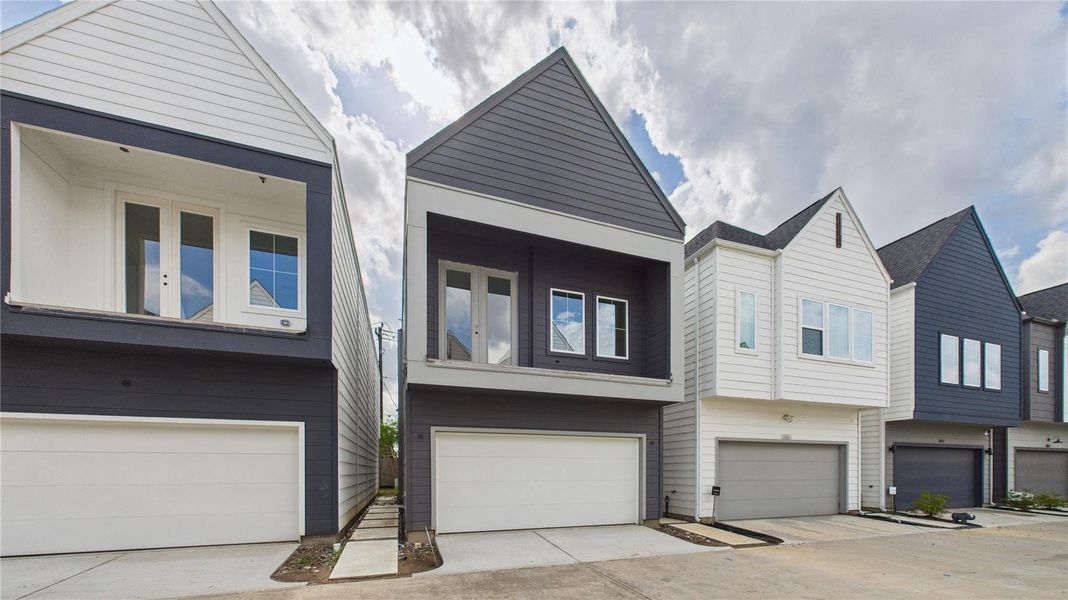 Front exterior of a new home in , Houston, TX, highlighting curb appeal (Image 2). Front exterior of a new home in , Houston, TX, highlighting curb appeal (Image 2).