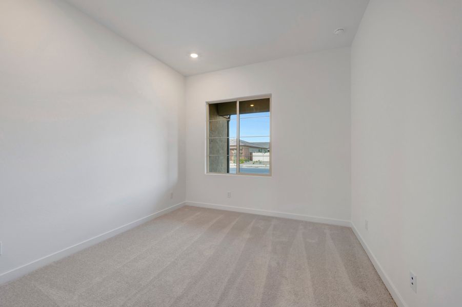 Spacious, unfurnished interior of a new home in Blossom Rock, Apache Junction (Image 37). Spacious, unfurnished interior of a new home in Blossom Rock, Apache Junction (Image 37).