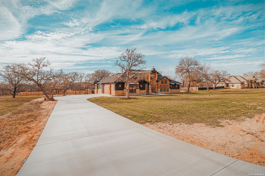 Community amenities in , Adkins (Image 27). Community amenities in , Adkins (Image 27).