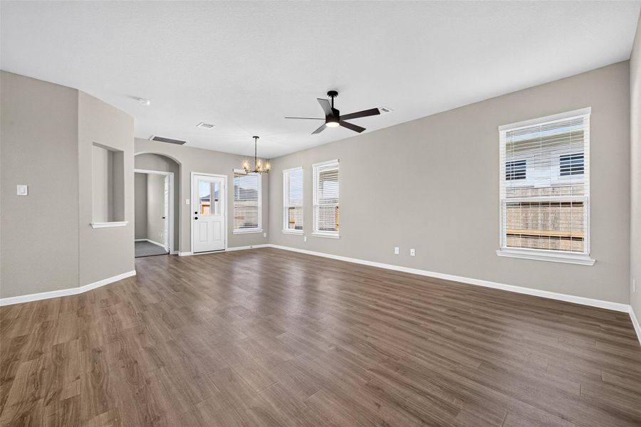 Spacious, unfurnished interior of a new home in La Segarra, Brookshire (Image 20).