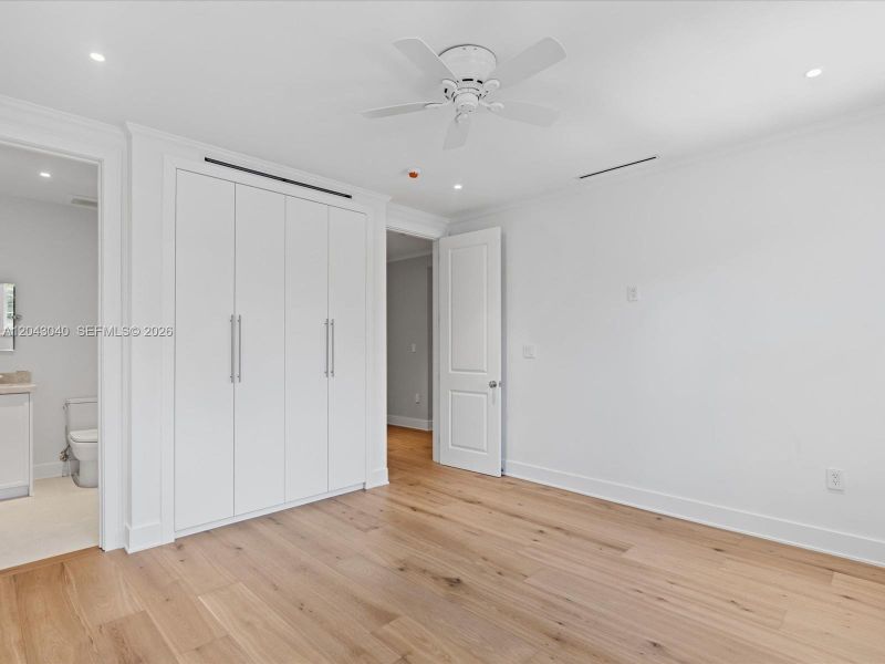 Spacious, unfurnished interior of a new home in , South Miami (Image 60).