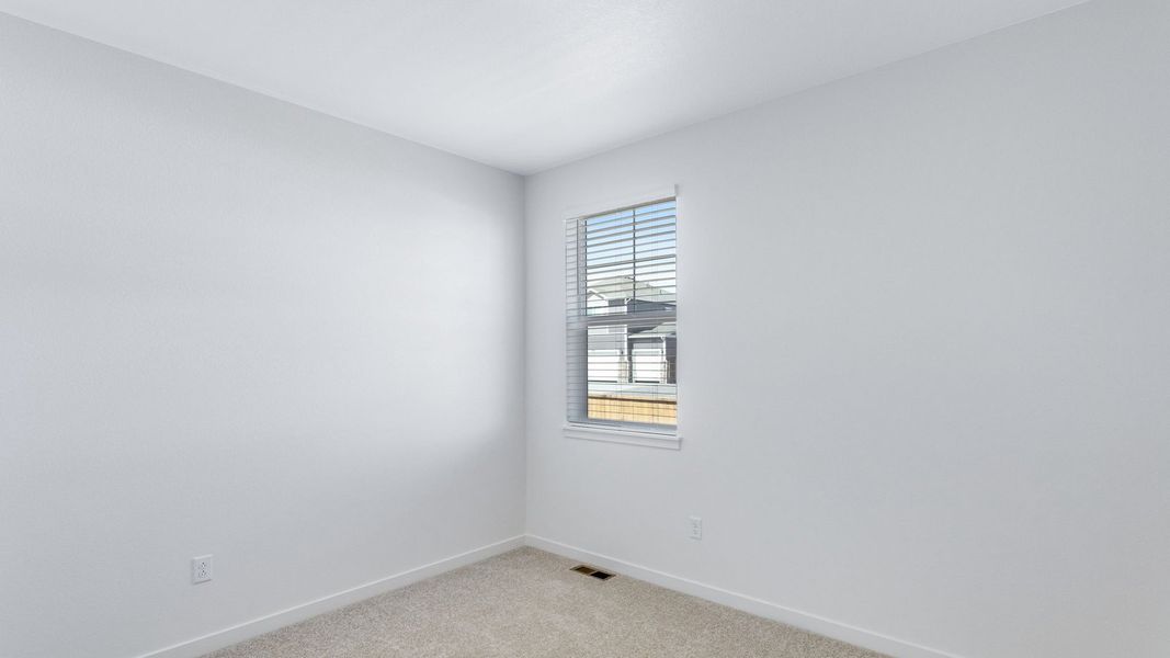 Spacious, unfurnished interior of a new home in Lakeside Canyon, Mead (Image 26). Spacious, unfurnished interior of a new home in Lakeside Canyon, Mead (Image 26).