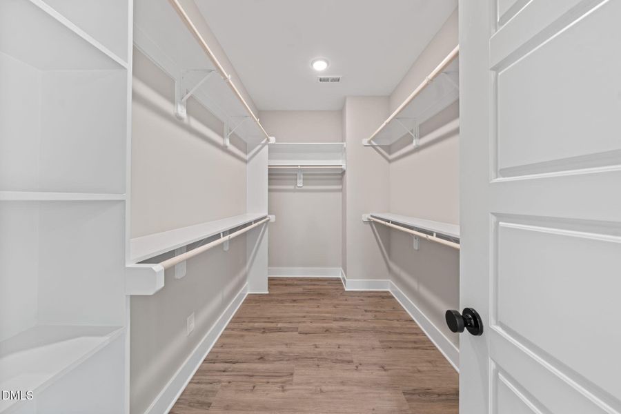215 summer breeze primary bedroom closet