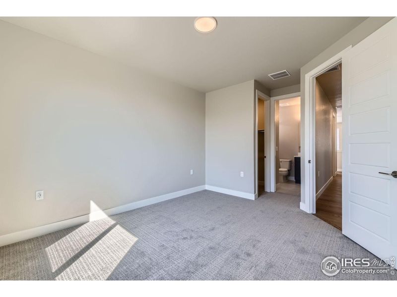 Spacious, unfurnished interior of a new home in Baseline, Broomfield (Image 43).