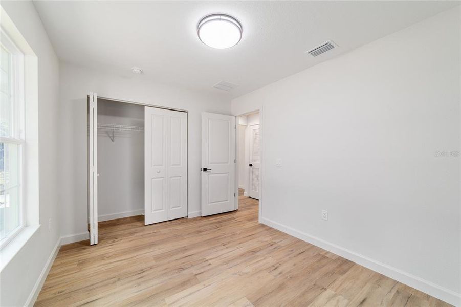 Spacious, unfurnished interior of a new home in , Ocala (Image 32).