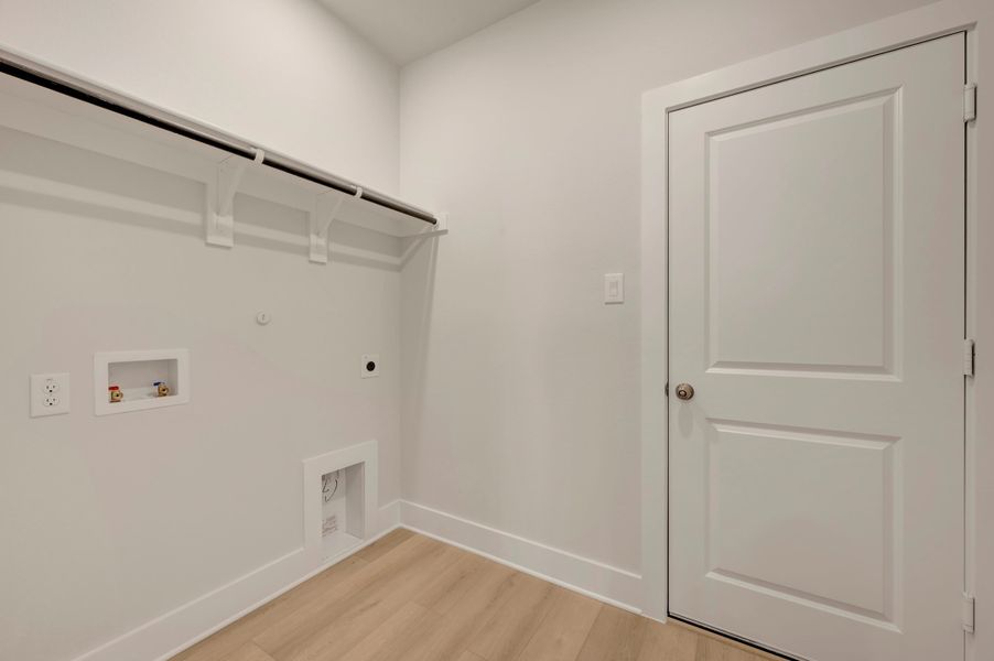 Spacious, unfurnished interior of a new home in The Meadows, Denton (Image 25). Spacious, unfurnished interior of a new home in The Meadows, Denton (Image 25).