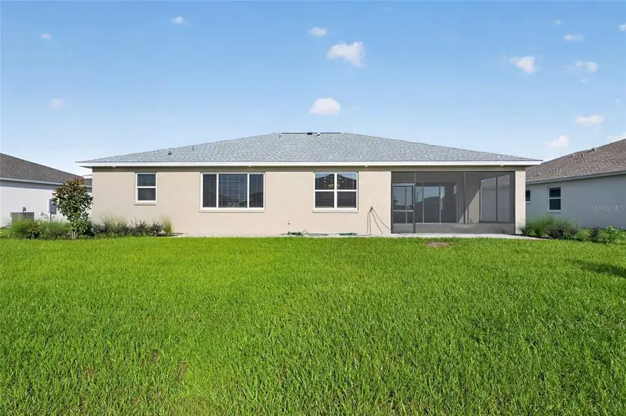 Exterior details and patio area of a home in , Ocala (Image 3).