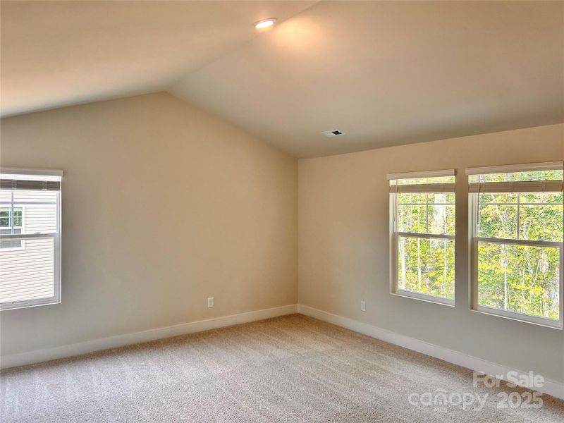 Spacious, unfurnished interior of a new home in , Lenoir (Image 7).