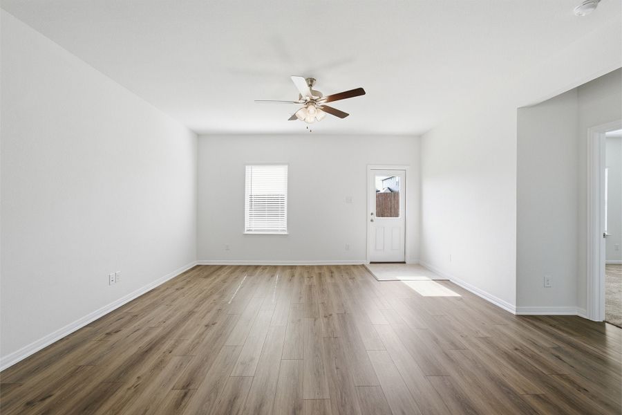 Spacious, unfurnished interior of a new home in Sagebrook, Argyle (Image 17).