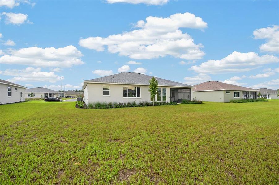 Exterior details and patio area of a home in , Ocala (Image 38).