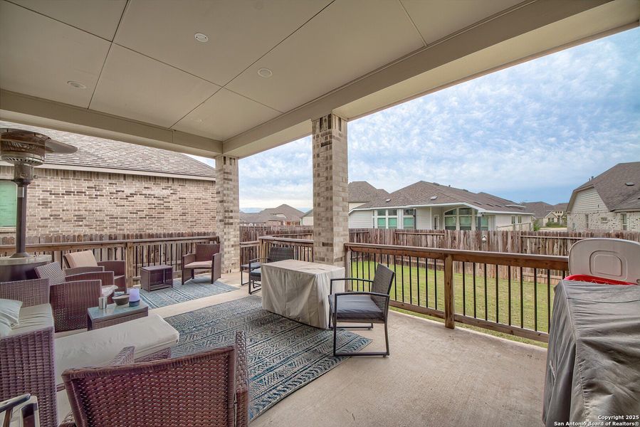 Furnished interior view inside a new home in Regent Park, Boerne (Image 24).