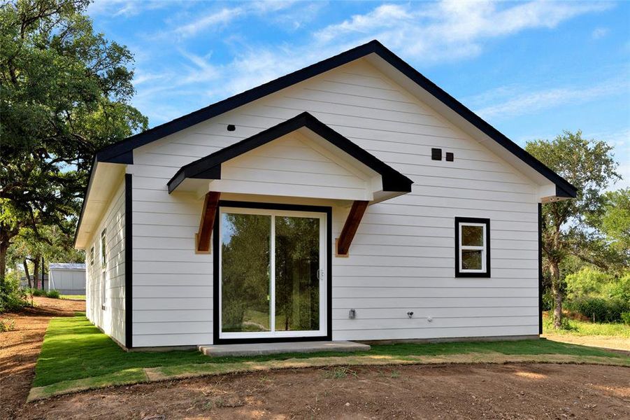 Exterior details and patio area of a home in , Mineral Wells (Image 26).