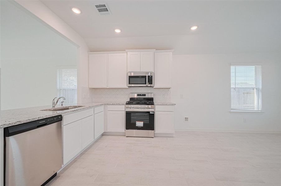 Furnished interior view inside a new home in Lago Mar, Texas City (Image 6). Furnished interior view inside a new home in Lago Mar, Texas City (Image 6).