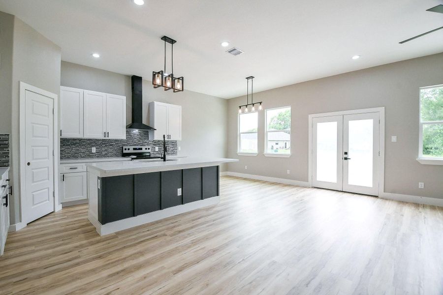 Furnished interior view inside a new home in , Livingston (Image 13).