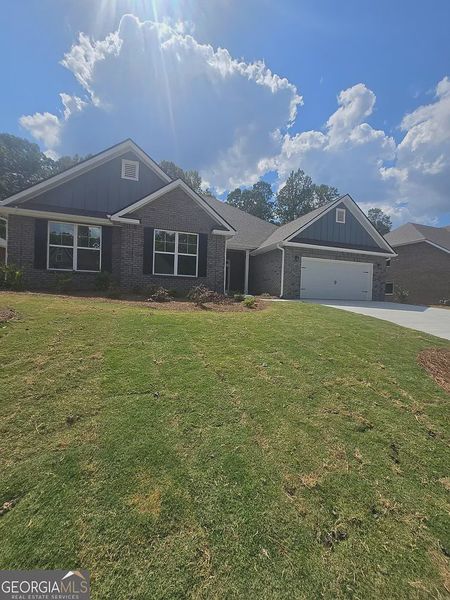 Image 24 of a home in Mirror Lake at South Harbour.