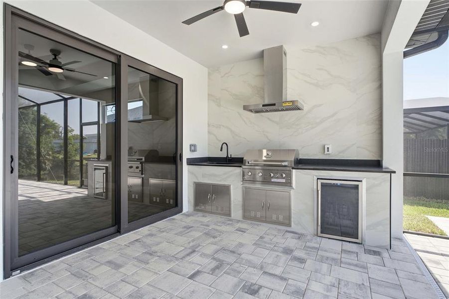 Exterior details and patio area of a home in , Cape Coral (Image 33).