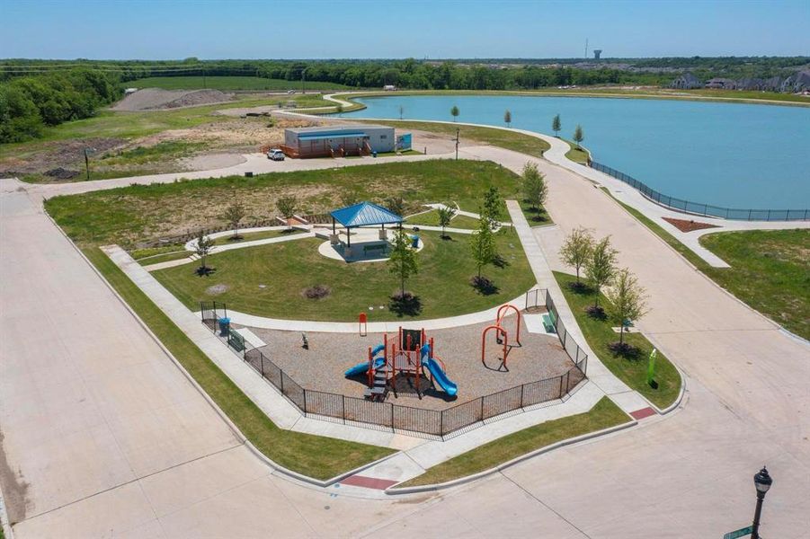 Image 34 of a home in Solterra. Image 34 of a home in Solterra.