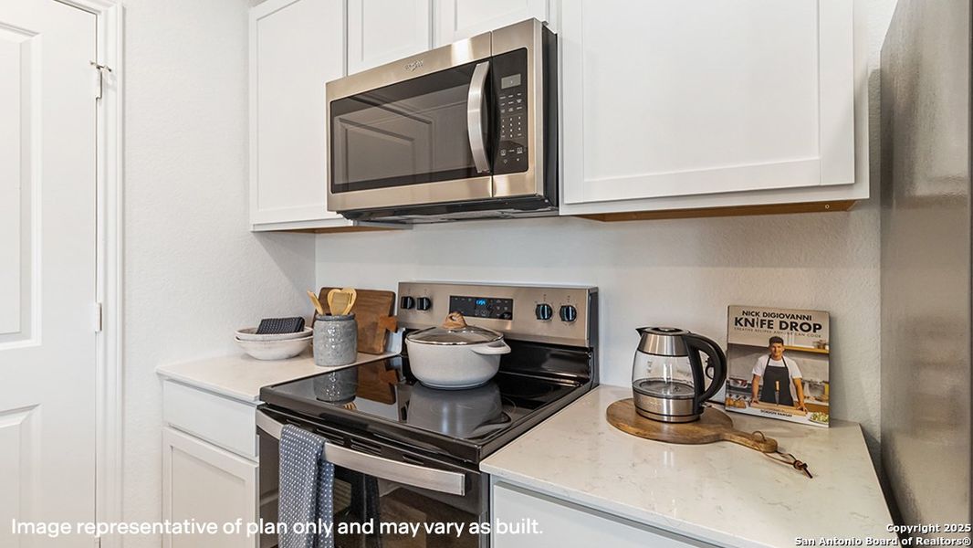 Furnished interior view inside a new home in Sonora, San Antonio (Image 7).
