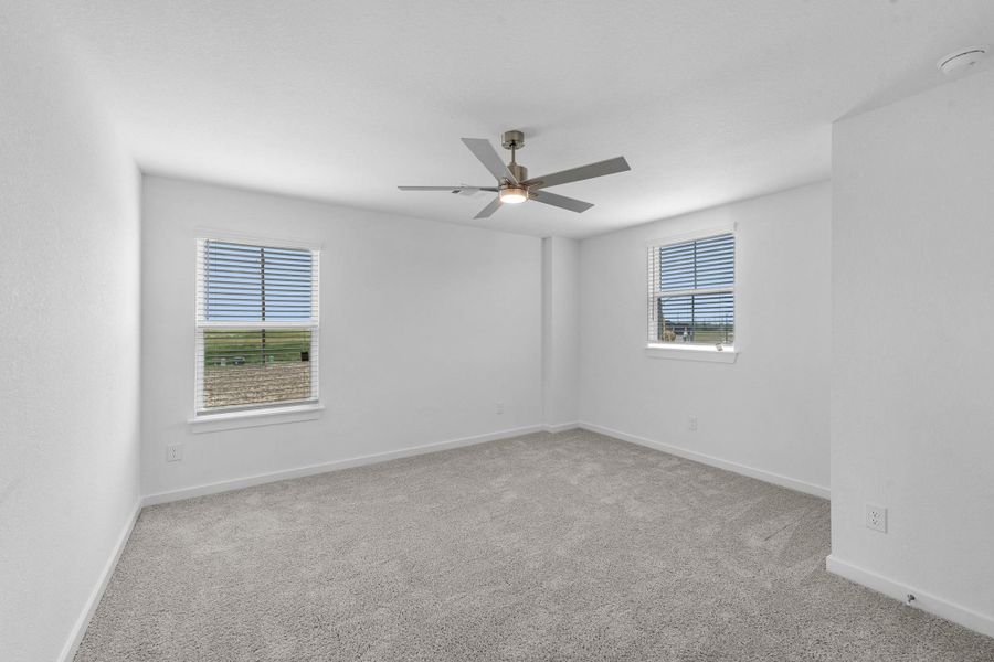 Spacious, unfurnished interior of a new home in Grand Mason Crossing, Katy (Image 21).