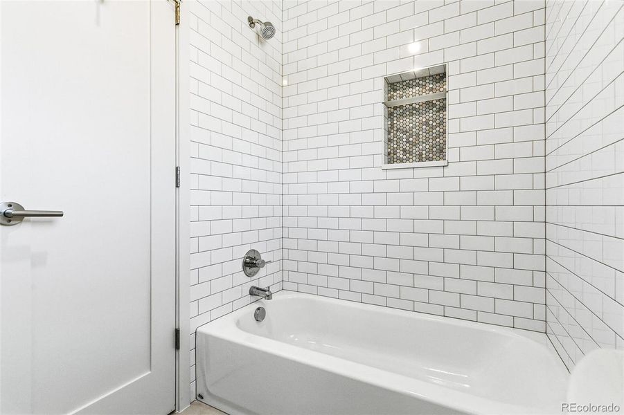 Image 34 of a home in .