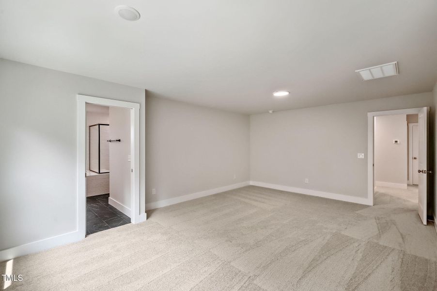 26-web-or-mls-1912-old-bramble-lane-024