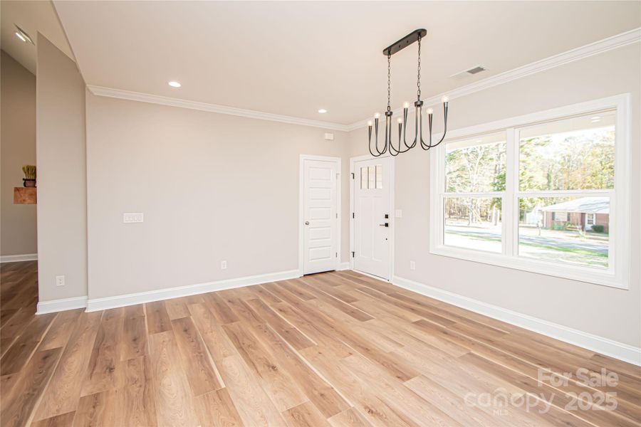 Spacious, unfurnished interior of a new home in , Monroe (Image 33).
