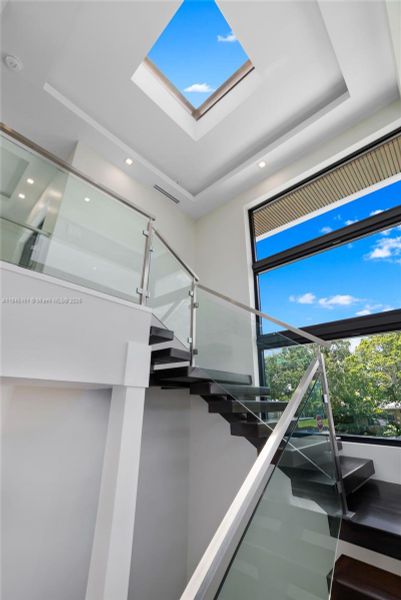 Spacious, unfurnished interior of a new home in , Fort Lauderdale (Image 51). Spacious, unfurnished interior of a new home in , Fort Lauderdale (Image 51).