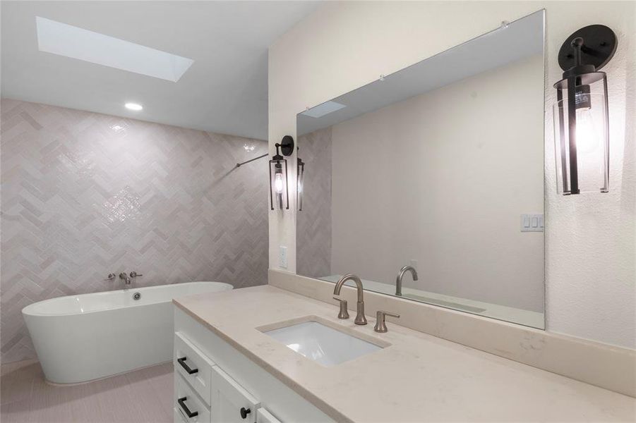 Furnished interior view inside a new home in , Gun Barrel City (Image 9).