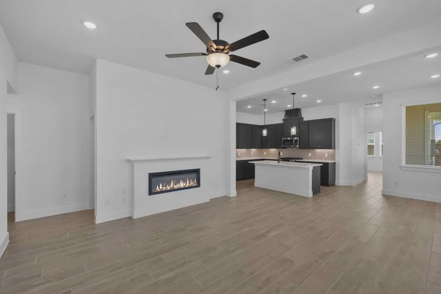 Image 49 representing the Versailles by Chesmar Homes in Meridiana Chateau, Manvel, TX.