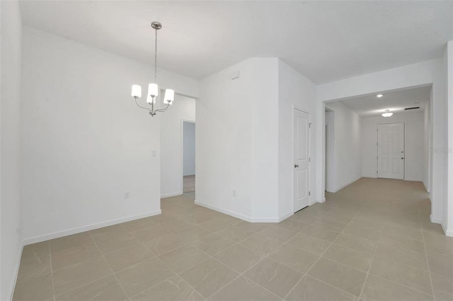 Spacious, unfurnished interior of a new home in Willowbrook North, Winter Haven (Image 25). Spacious, unfurnished interior of a new home in Willowbrook North, Winter Haven (Image 25).
