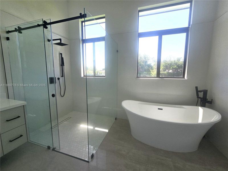 Furnished interior view inside a new home in , Homestead (Image 45).