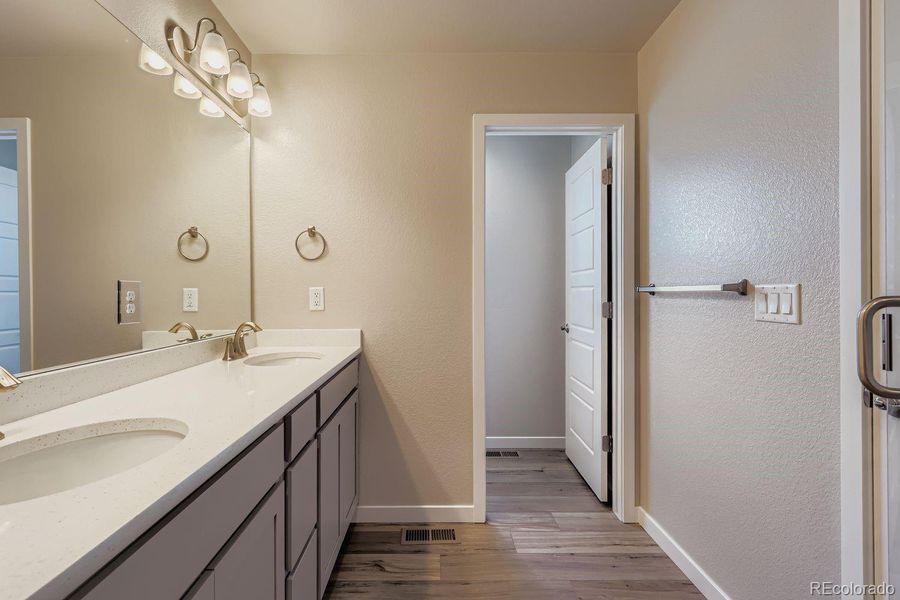 Furnished interior view inside a new home in Buffalo Highlands – Commerce City, Commerce City (Image 5). Furnished interior view inside a new home in Buffalo Highlands – Commerce City, Commerce City (Image 5).