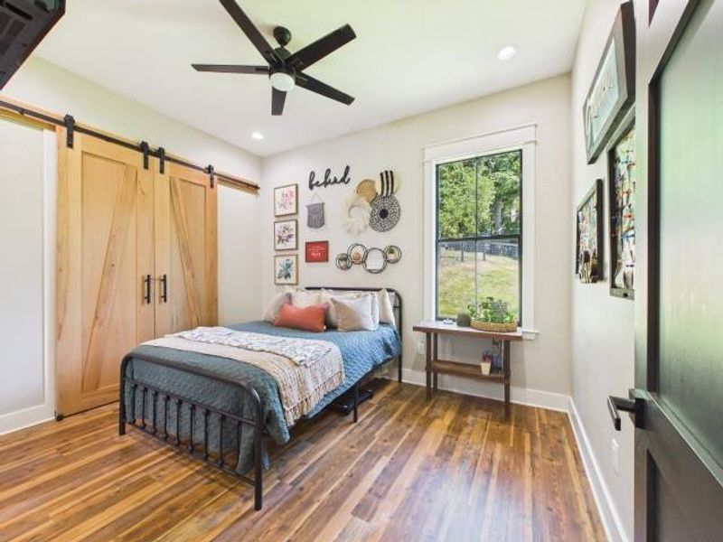 Secondary Primary Suite