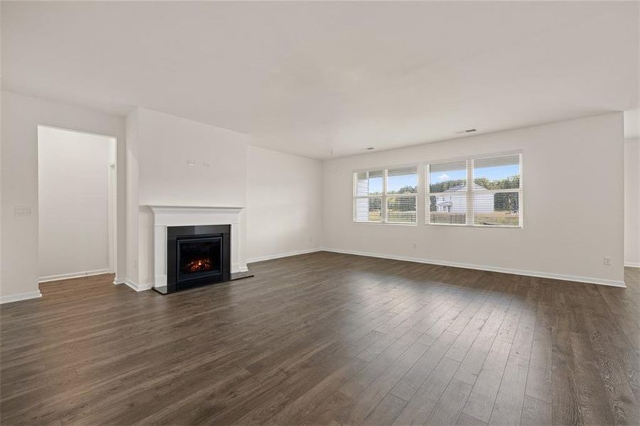 Spacious, unfurnished interior of a new home in Preserve at Dove Creek, Statham (Image 19).
