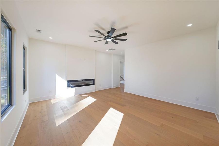 Spacious, unfurnished interior of a new home in , Auburn (Image 39). Spacious, unfurnished interior of a new home in , Auburn (Image 39).