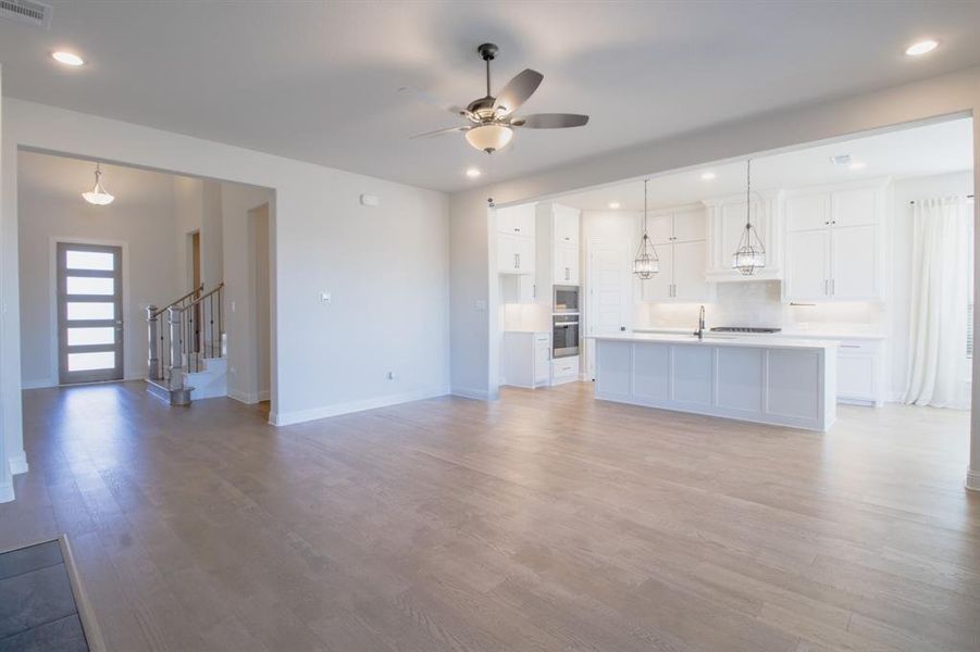 Spacious, unfurnished interior of a new home in M3 Ranch Phase 1, Mansfield (Image 21).