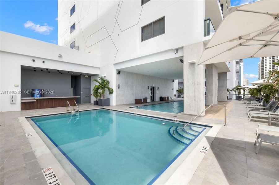 Exterior details and patio area of a home in , Miami (Image 27).